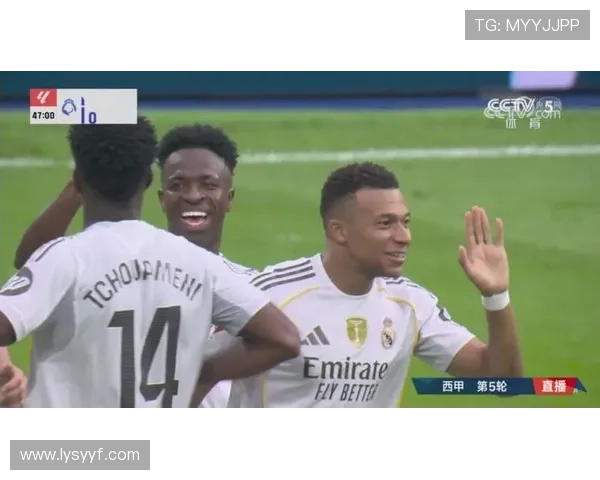 姆巴佩维尼脱节八人跑动补位